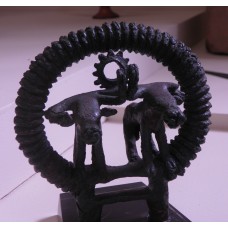 Early bronze ages objects, solar disc between two oxes